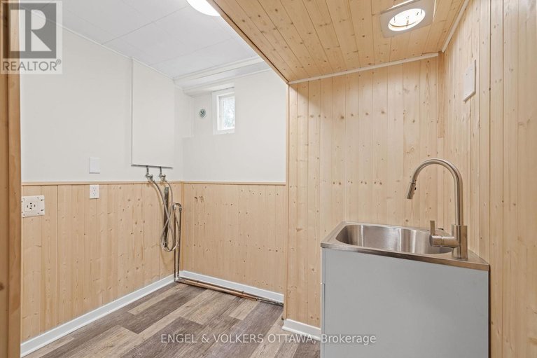 28349600/1960-alta-vista-drive/faircrest-heights/ottawa/ontario/K1H7K8_24