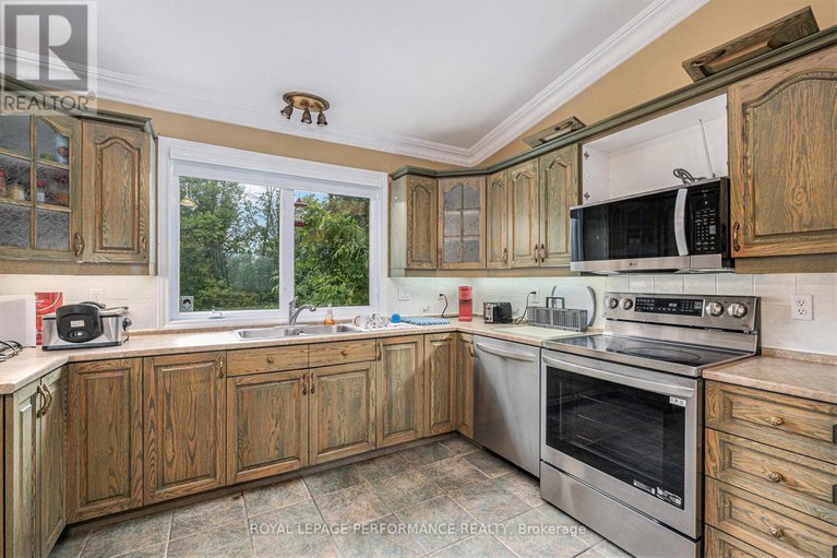 28453212/2991-old-highway-17-highway/clarencerockland-twp/clarence-rockland/ontario/K4K1W1_9