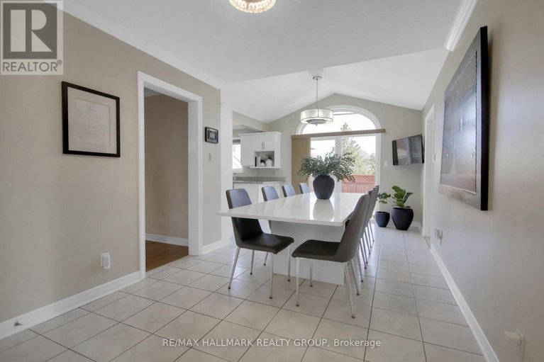 28623040/1498-kingsdale-avenue/blossom-parkkemp-parkfindlay-creek/ottawa/ontario/K1T1H2_5