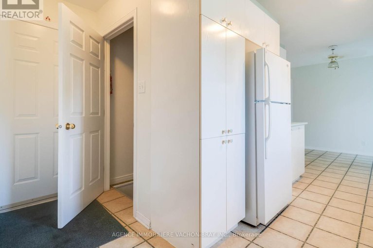 28708215/53-sandfield-avenue-n/alexandria/north-glengarry/ontario/K0C1A0_8