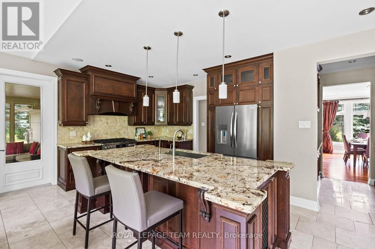 28682471/5811-longhearth-way/manotick-east-to-manotick-station/ottawa/ontario/K4M1M2_12