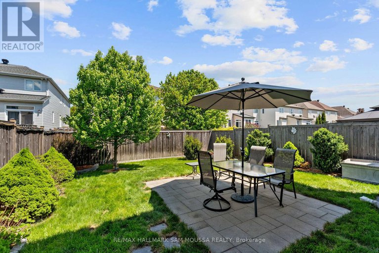 28378170/295-harthill-way/heritage-park/ottawa/ontario/K2J0P3_40