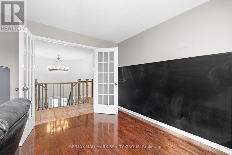 29631798/1421-talcy-crescent/fallingbrookridgemount/ottawa/ontario/K4A3C6_45