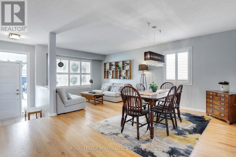28809857/824-covehead-crescent/riverside-southgloucester-glen/ottawa/ontario/K1V1M3_10