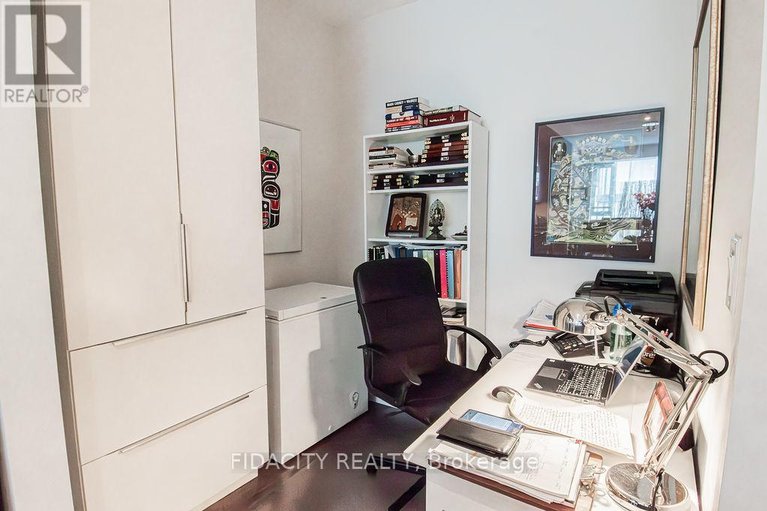 29608677/324-360-patricia-avenue/westboro-south/ottawa/ontario/K1Z6W1_10