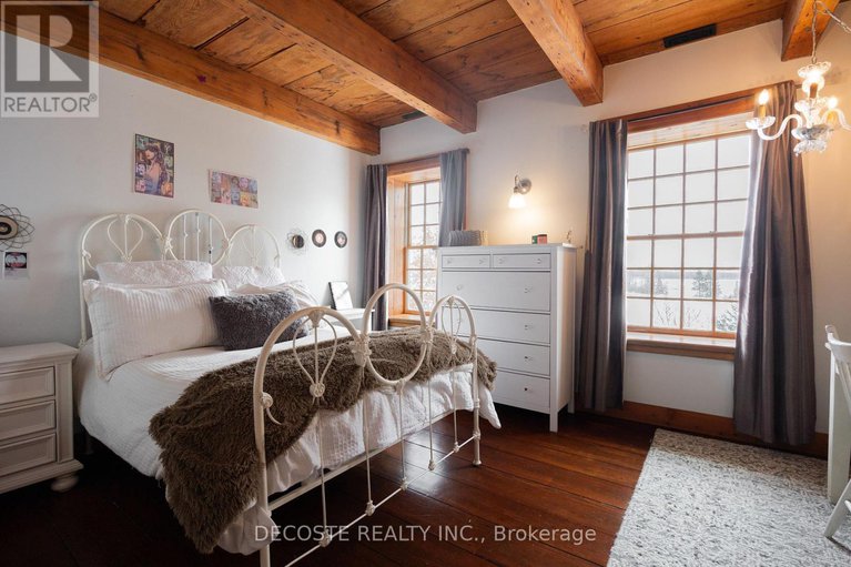 29396698/21831-conc-2-road/south-glengarry-lancaster-twp/south-glengarry/ontario/K0C1E0_29