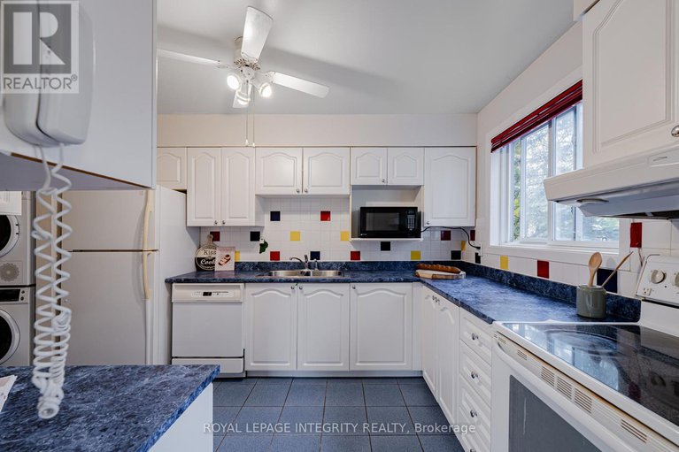 28965141/5-400-fenerty-court/katimavik/ottawa/ontario/K2L3A9_8