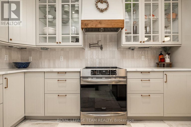 29080351/5910-wood-duck-drive/osgoode-twp-north-of-reg-rd-6/ottawa/ontario/K0A2W0_11