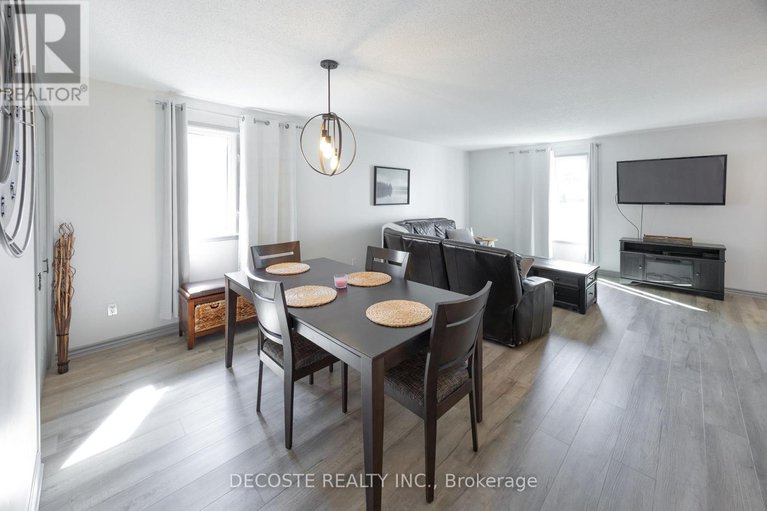 28955272/515-tobin-street/alexandria/north-glengarry/ontario/K0C1A0_14