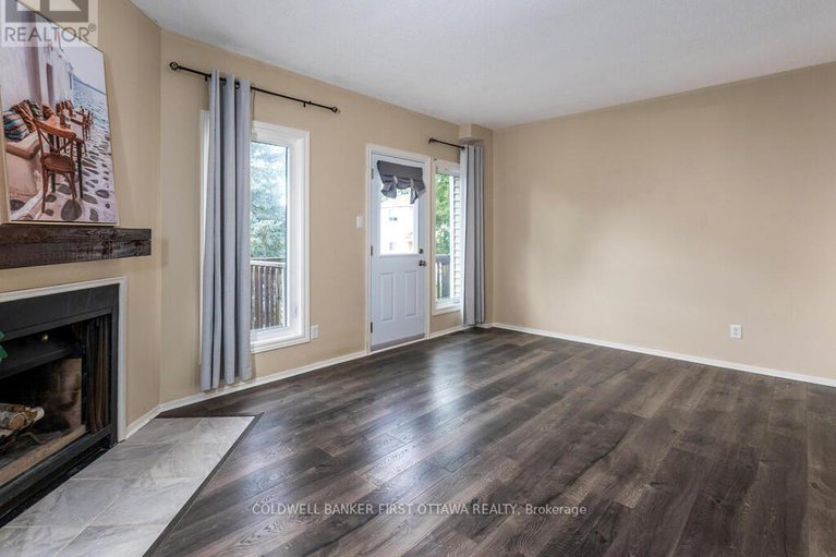 28970116/86-lightfoot-place/katimavik/ottawa/ontario/K2L3L9_7