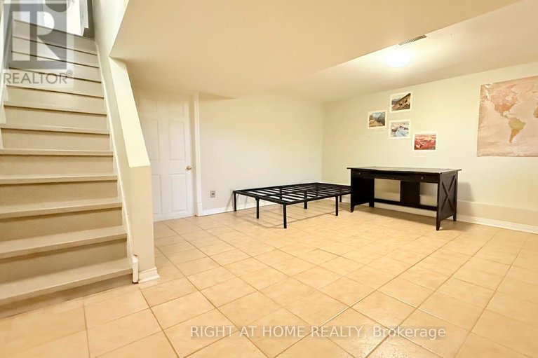 28610658/109-sweetland-avenue/sandy-hill/ottawa/ontario/K1N7V1_19