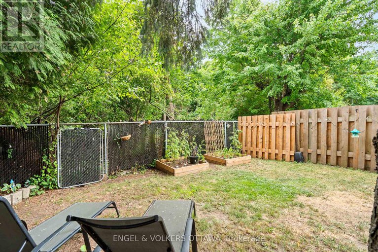 28735964/42-henfield-avenue/knollsbrook/ottawa/ontario/K2J1J8_28