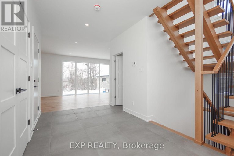 28532589/532-barrage-street/casselman/casselman/ontario/K0A1M0_3