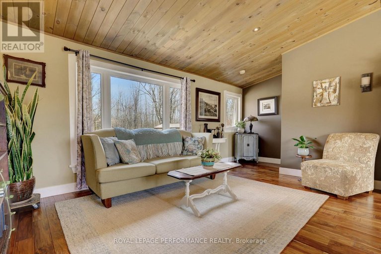 29667695/2666-yorks-corners-road/metcalfe/ottawa/ontario/K0A1V0_20