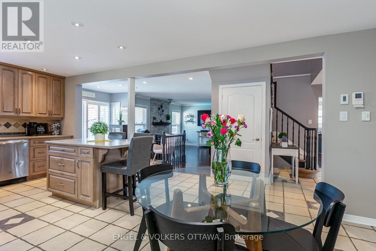 28489478/6149-westwater-crescent/orleans-village/ottawa/ontario/K1W1E1_17