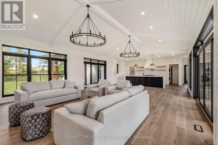 28166284/3978-squire-road/south-glengarry-charlottenburgh-twp/south-glengarry/ontario/K0C1B0_11