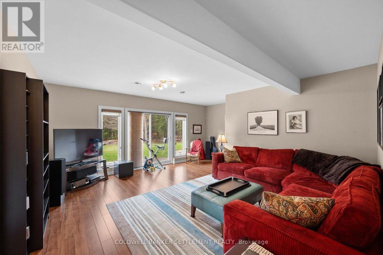 29662330/3124-mcdonalds-corners-road-road/lanark-highlands-dalhousie-twp/lanark-highlands/ontario/K0G1K0_25