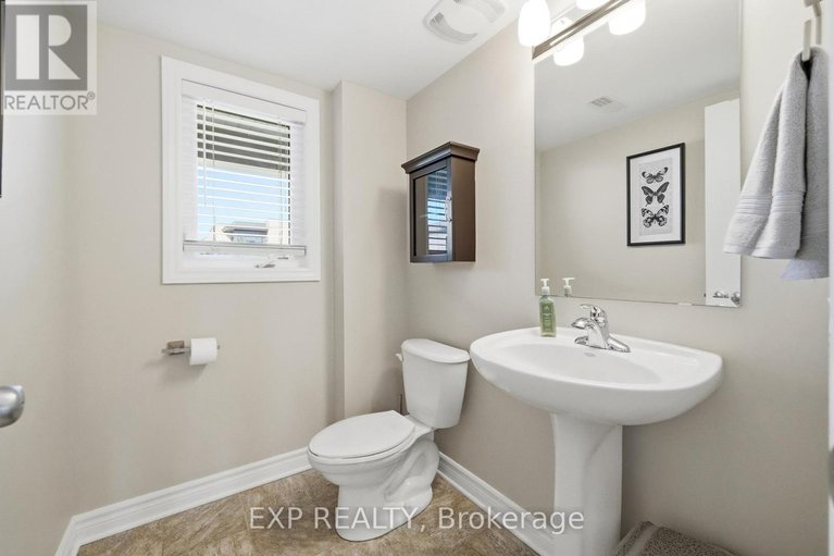 29674702/2-2224-marble-crescent/town-of-rockland/clarence-rockland/ontario/K4K0G9_17