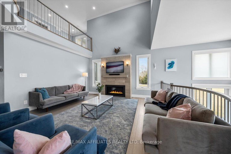 28084122/724-mcmanus-avenue/manotick-village-manotick-estates/ottawa/ontario/K4M0B2_7