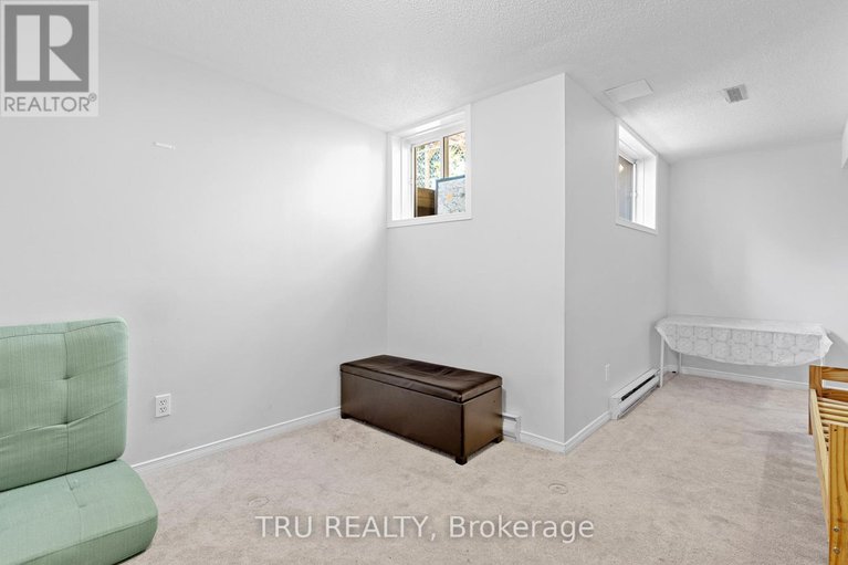 28989054/244-stoneway-drive/barrhaven-east/ottawa/ontario/K2G6A8_25