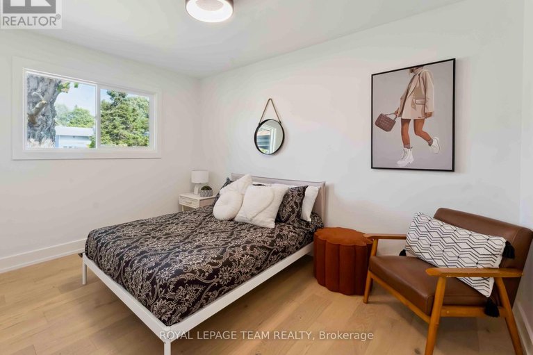 28439592/5282-hillcrest-drive/manotick-long-island-nicholls-island/ottawa/ontario/K4M1E9_21