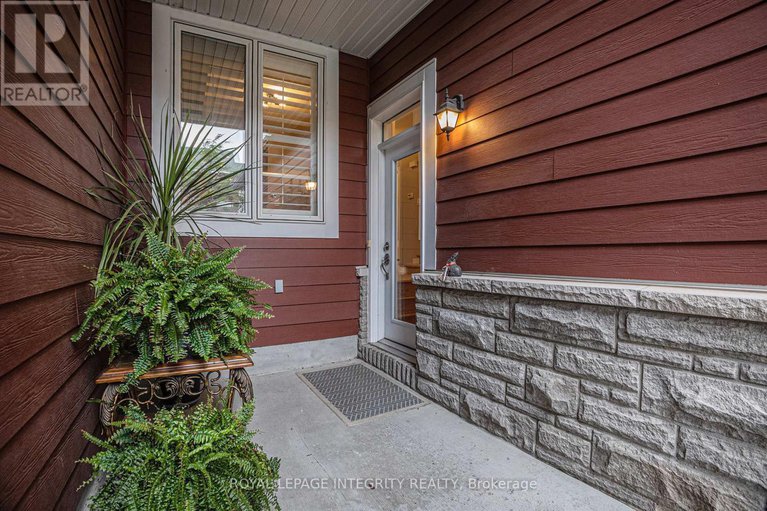 28816368/85-evelyn-powers-private/stittsville-south/ottawa/ontario/K2S0E1_2