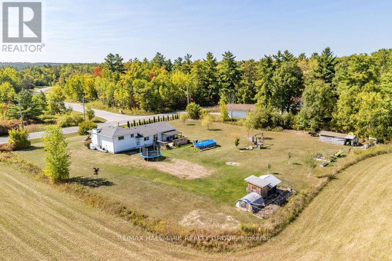 28880146/921-mill-ridge-road/mcnabbraeside-twps/mcnabbraeside/ontario/K7S3G8_23