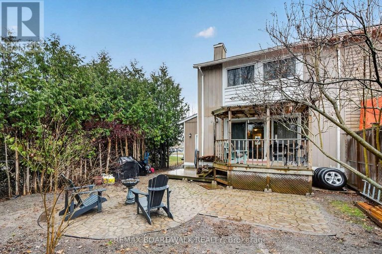 29607397/7925-jeanne-darc-boulevard-n/orleans-wood/ottawa/ontario/K1C2C7_35