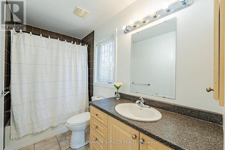 28532595/116-whernside-terrace-w/morgans-grantsouth-march/ottawa/ontario/K2W0C7_33