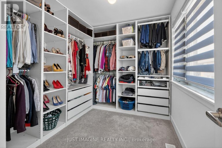 29583767/32-edenbridge-court/mer-bleuebradley-estatesanderson-park/ottawa/ontario/K1W0P1_30