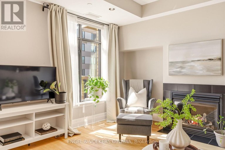 29683466/310-808-bronson-avenue/dows-lake/ottawa/ontario/K1S5A4_17
