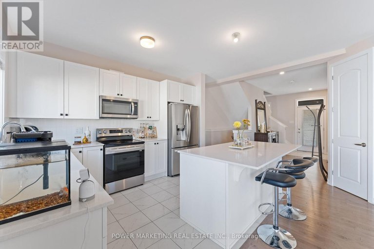 29634633/228-appalachian-circle/half-moon-bay/ottawa/ontario/K2J6X4_11