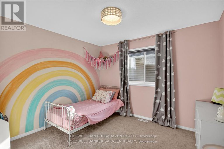 29225546/7-whitechapel-crescent/longfields/ottawa/ontario/K1S3G7_30