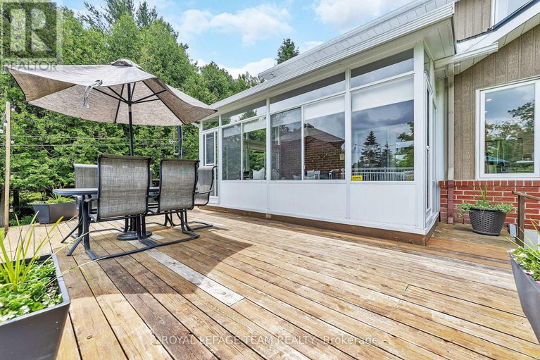 28507546/1536-sherruby-way/rural-kanata-central/ottawa/ontario/K2W1A9_36