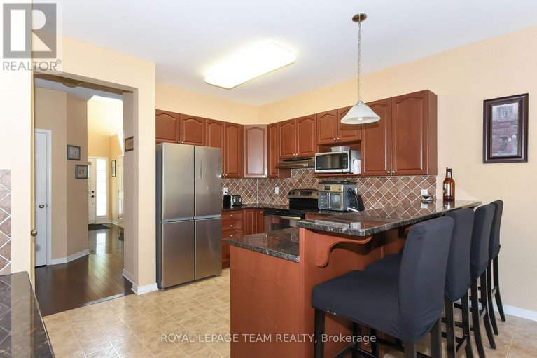 28834448/3101-strandherd-drive-suite-4/ottawa/ontario/K2G4R9_13