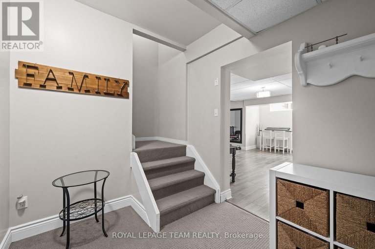 29638185/1342-revell-drive/manotick-village-manotick-estates/ottawa/ontario/K4M1K8_39