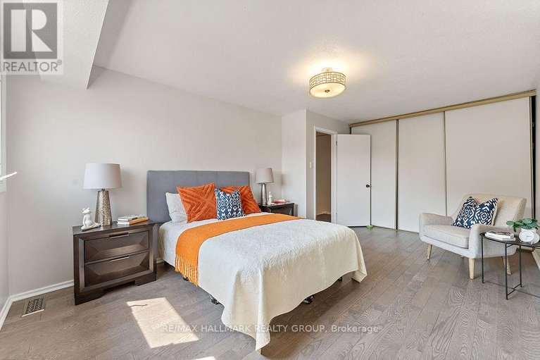 28624778/96-1921-stonehenge-crescent/pineview/ottawa/ontario/K1B4N7_20