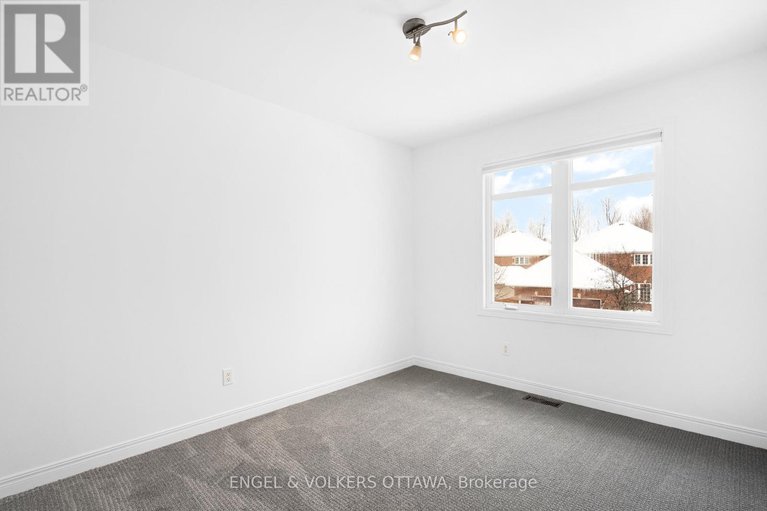 29344132/318-parkin-circle/blossom-parkkemp-parkfindlay-creek/ottawa/ontario/K1T4G6_36