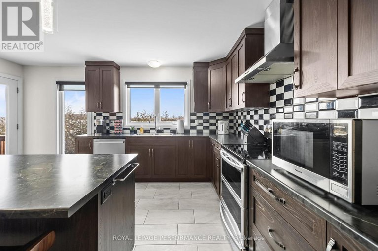 29639800/336-moisson-street/embrun/russell/ontario/K0A1W0_18