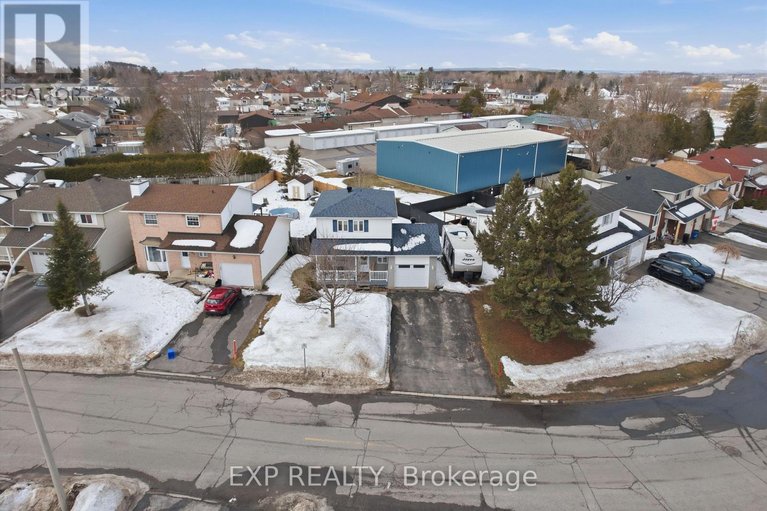 29466998/296-bonavista-street/town-of-rockland/clarence-rockland/ontario/K4K1N8_41