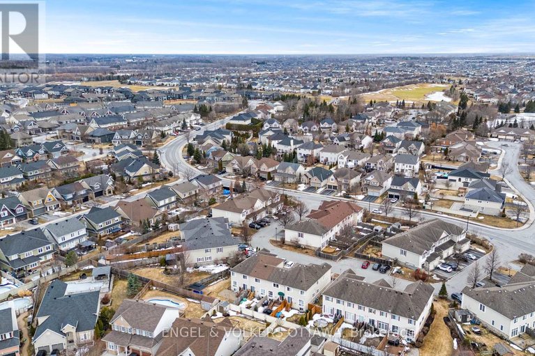 29548998/293-silbrass-private/stonebridge/ottawa/ontario/K2J5M6_39