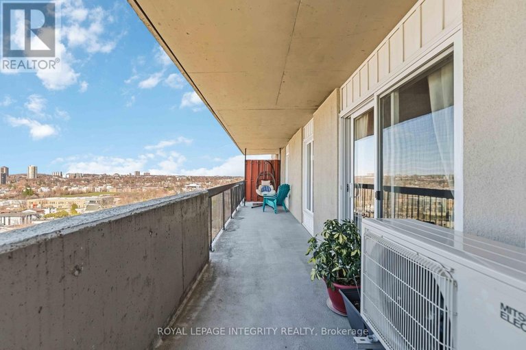 29650529/1506-158-b-mcarthur-avenue/vanier/ottawa/ontario/K1L8C9_24