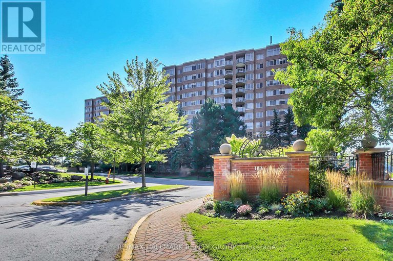 29041204/606-100-grant-carman-drive/borden-farmstewart-farmcarleton-heightsparkwood-hills/ottawa/ontario/K2E8B8_1