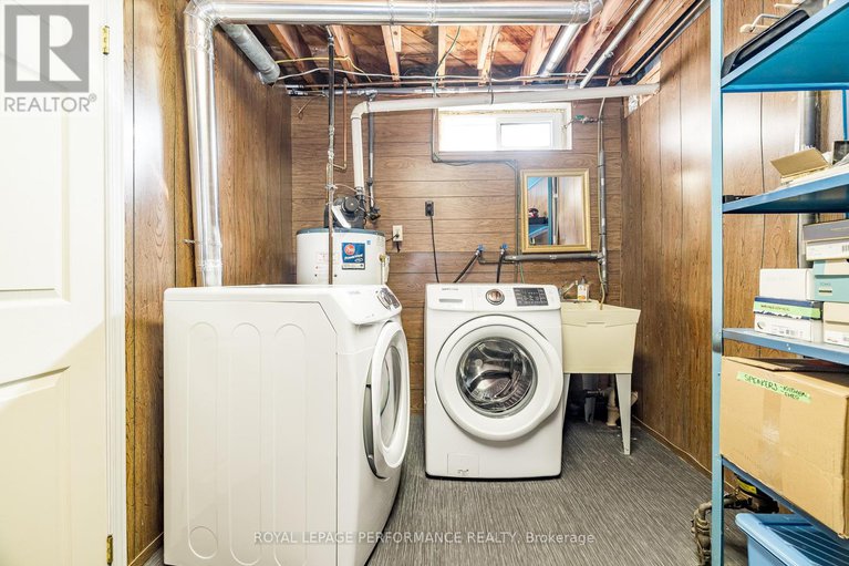 28842718/343-fullerton-avenue/overbrookcastle-heights/ottawa/ontario/K1K1K2_37