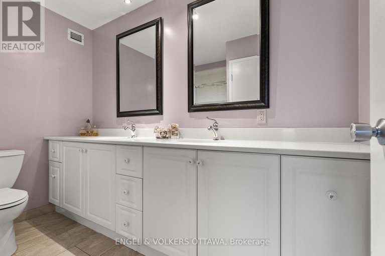 28939396/1006-2951-riverside-drive/mooneys-bayriverside-park/ottawa/ontario/K1V8W6_25