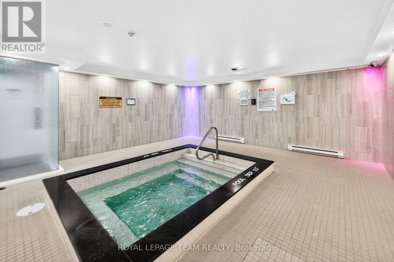 29312741/1506-2760-carousel-crescent/emerald-woodssawmill-creek/ottawa/ontario/K1T2N4_23