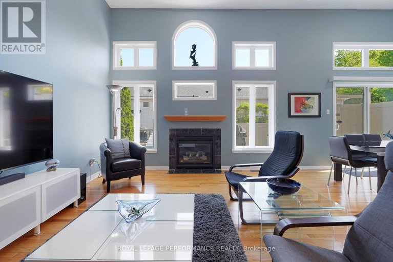 28567960/9-maple-park-private/upper-hunt-club/ottawa/ontario/K1T4A6_3