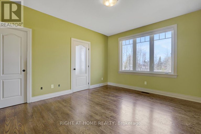 29592733/8660-flewellyn-road/remainder-of-stittsville-area/ottawa/ontario/K0A1B0_25