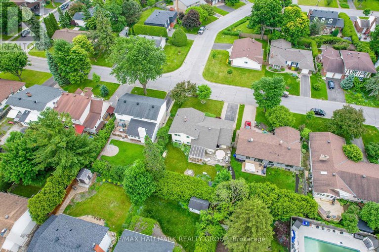 28581725/2143-hubbard-crescent/beacon-hill-north/ottawa/ontario/K1J6L3_38