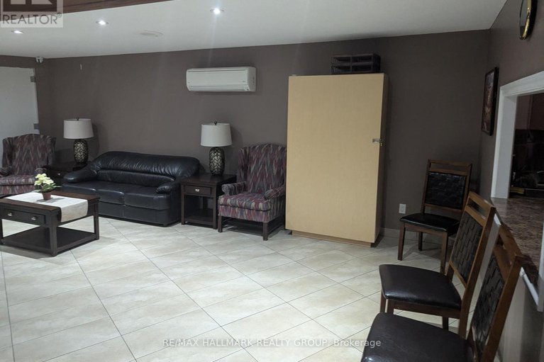 29619261/1217-20-chesterton-drive/borden-farmstewart-farmcarleton-heightsparkwood-hills/ottawa/ontario/K2E6Z7_20